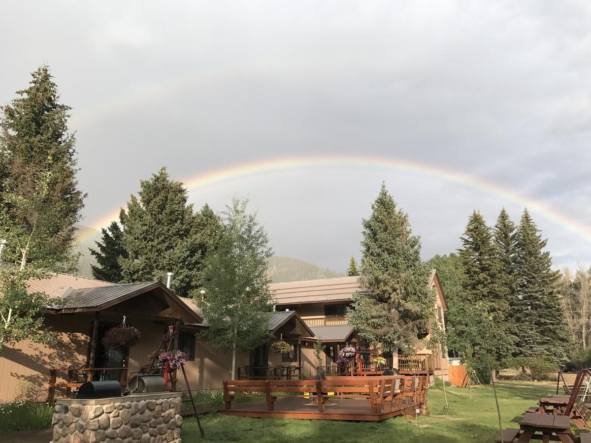 Copper King Lodge Red River Exterior photo